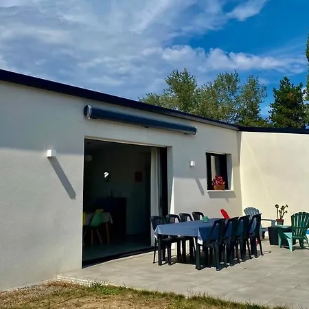 L'aubepine, Centre